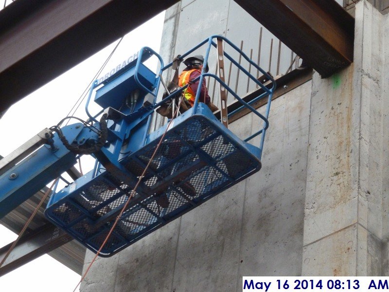 Installing Steel deck angle at Elev. 1,2,3 (3rd Floor) Facing North-East (800x600)